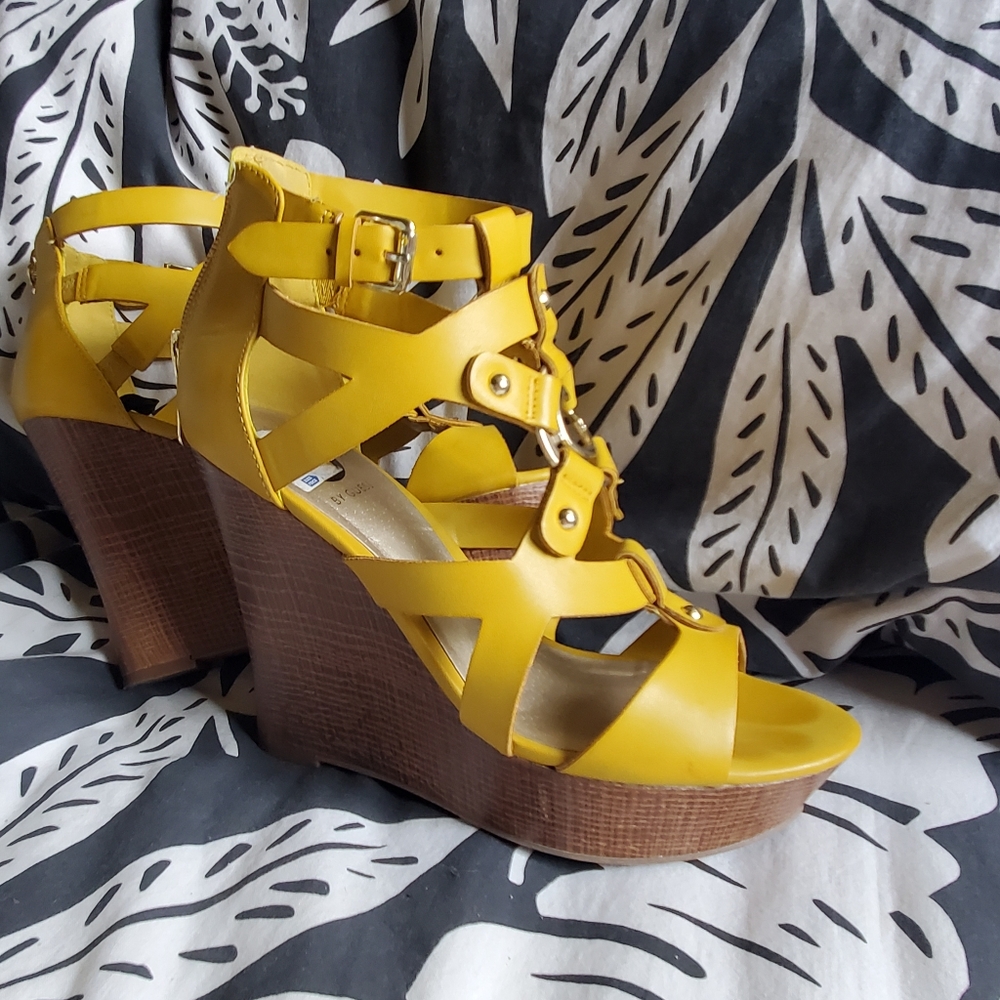 Guess platform sandals.
